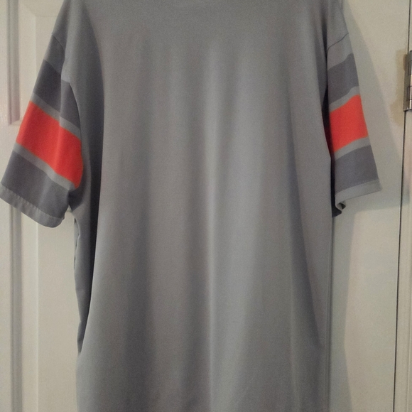 Under Armour Golf Polo Shirt – XL - Picture 4 of 4
